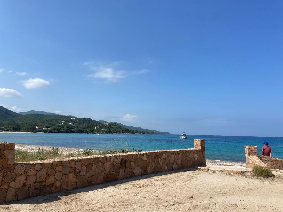 Les Lodges De La Plage U Dragulinu Сари-Соленцара Экстерьер фото