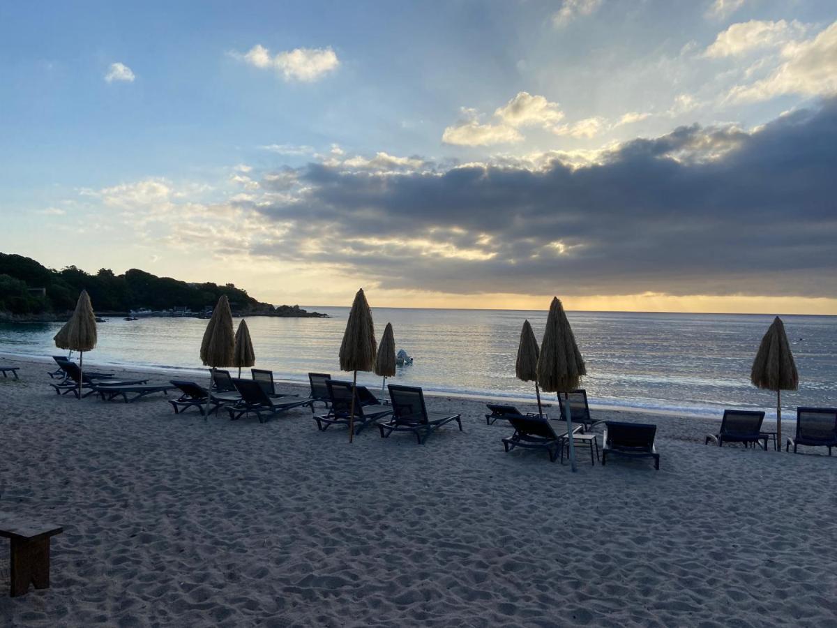 Les Lodges De La Plage U Dragulinu Сари-Соленцара Экстерьер фото